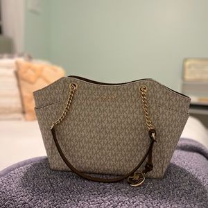 Like NEW Michael Kors Purse